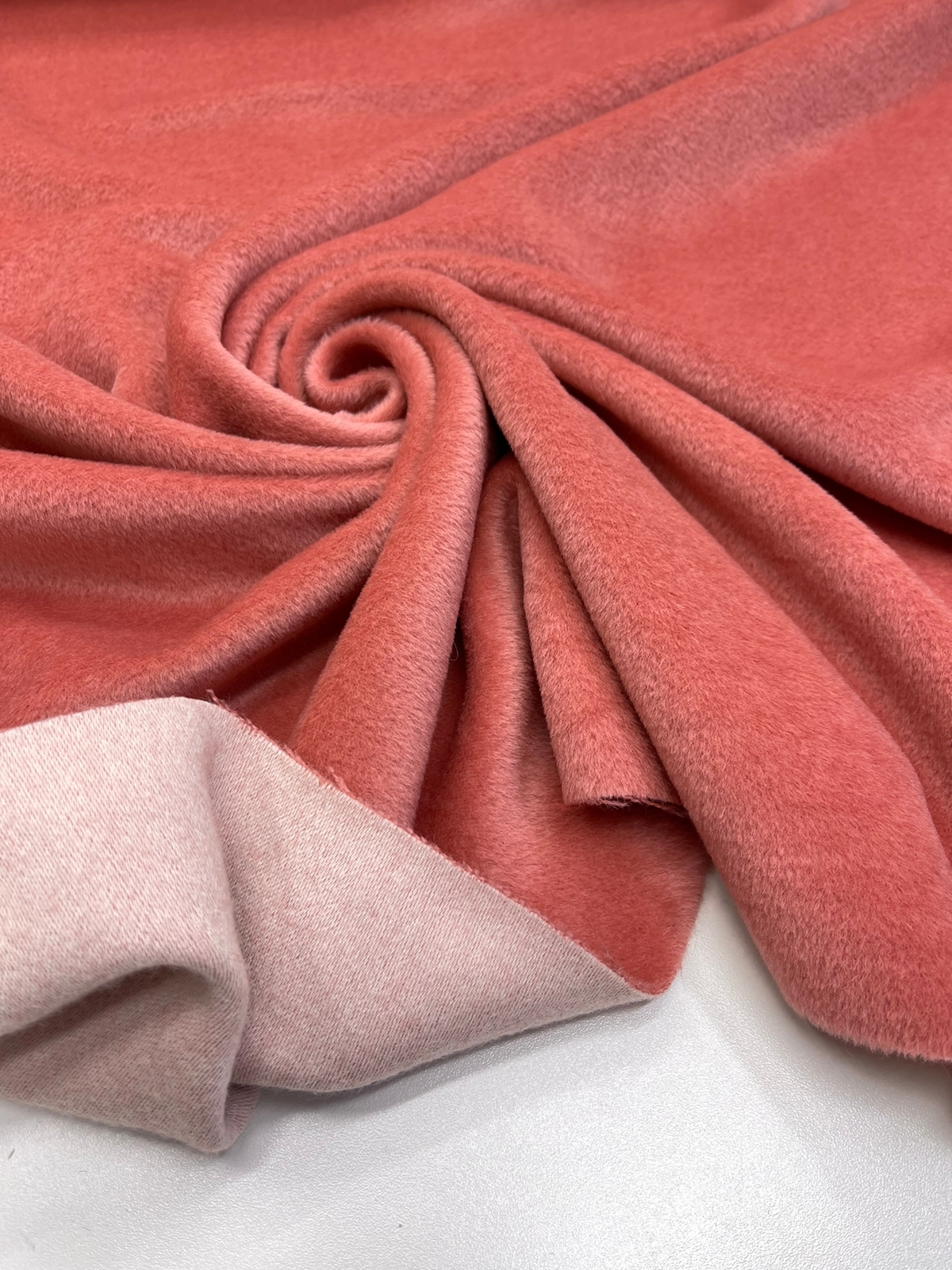 Лама эскада розовый