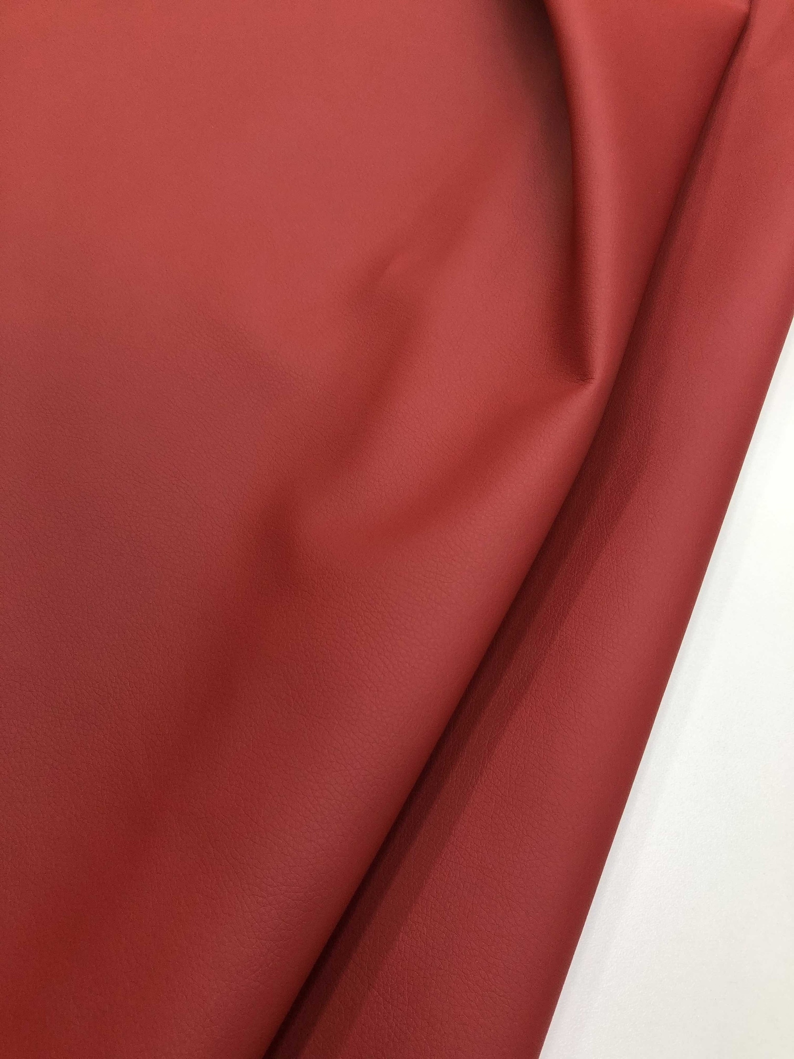 Экокожа красная