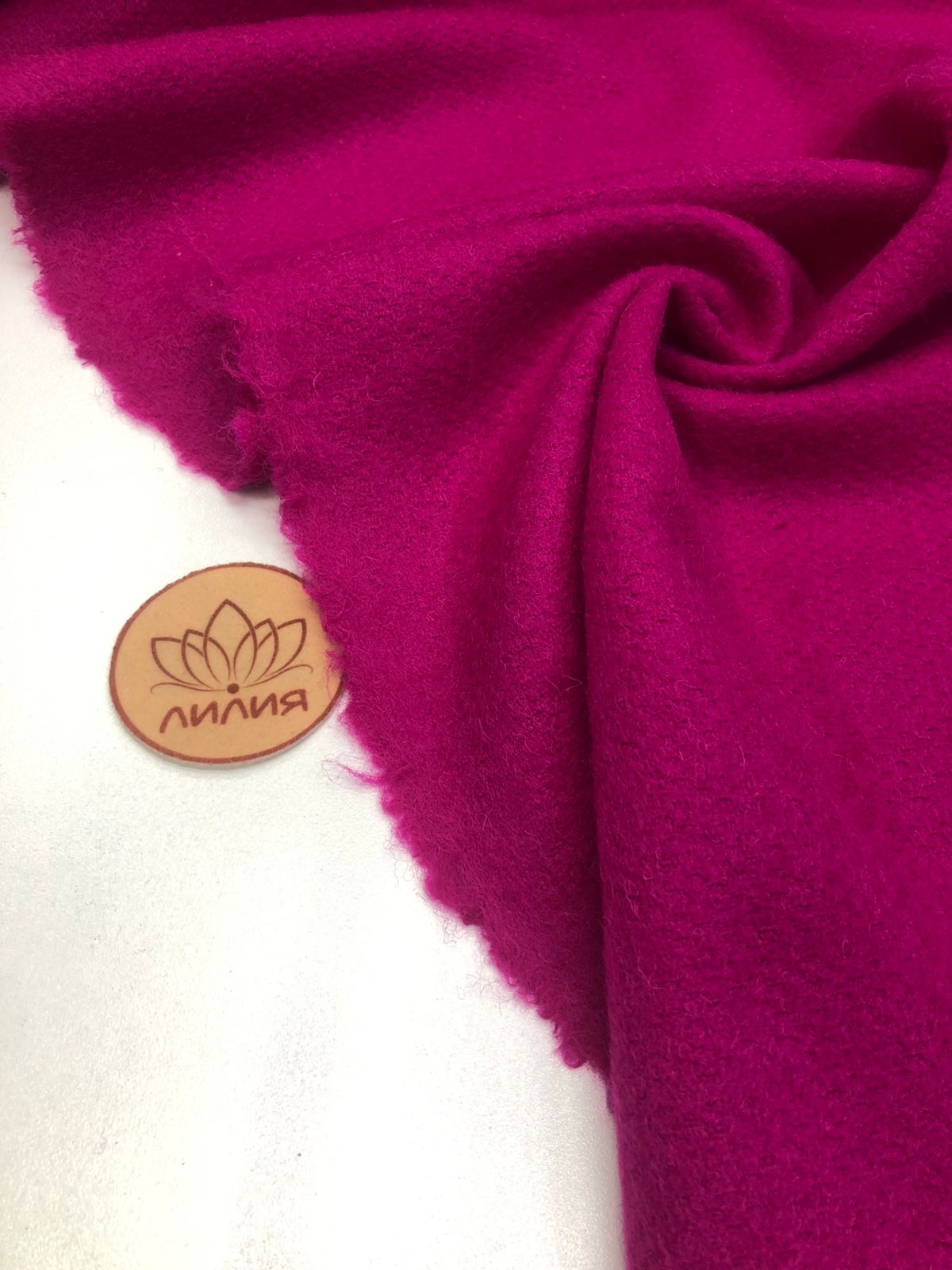 Мохер фуксия