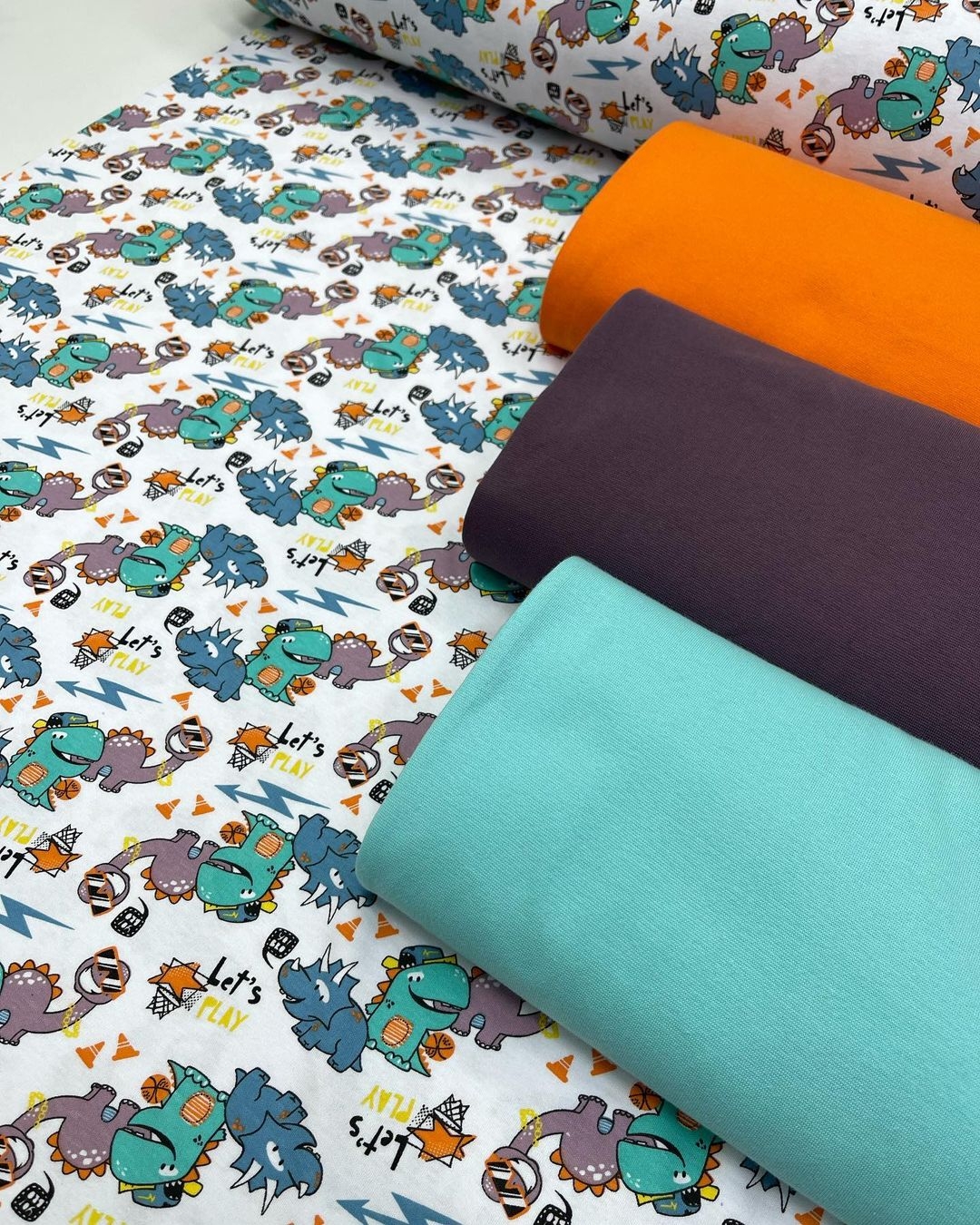 Интерлок Белый на клетке