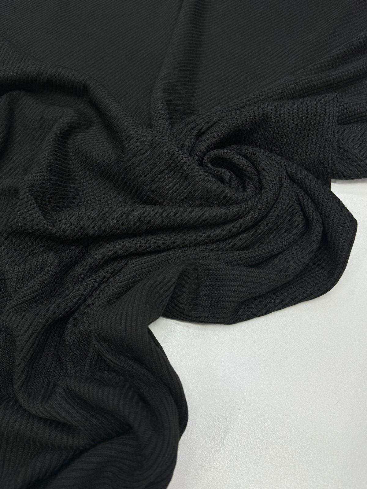 Трикотаж лапша черный